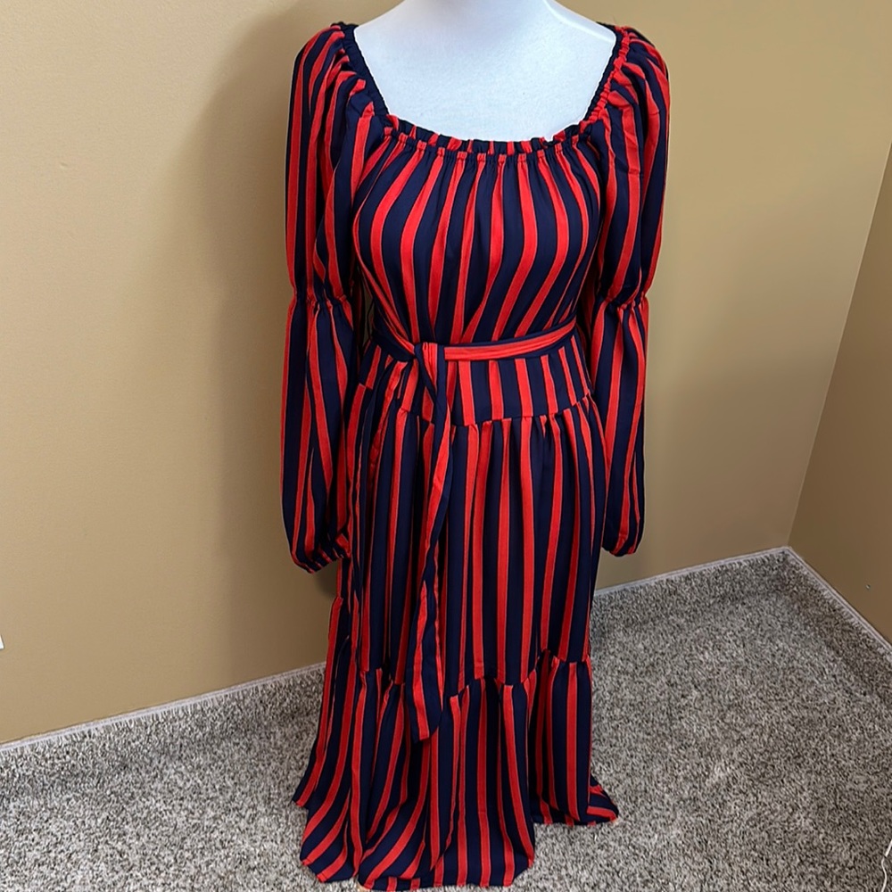 ❤️ NWT Hayden Tiered Midi Dress